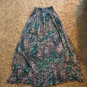 Patterned maxi skirt
